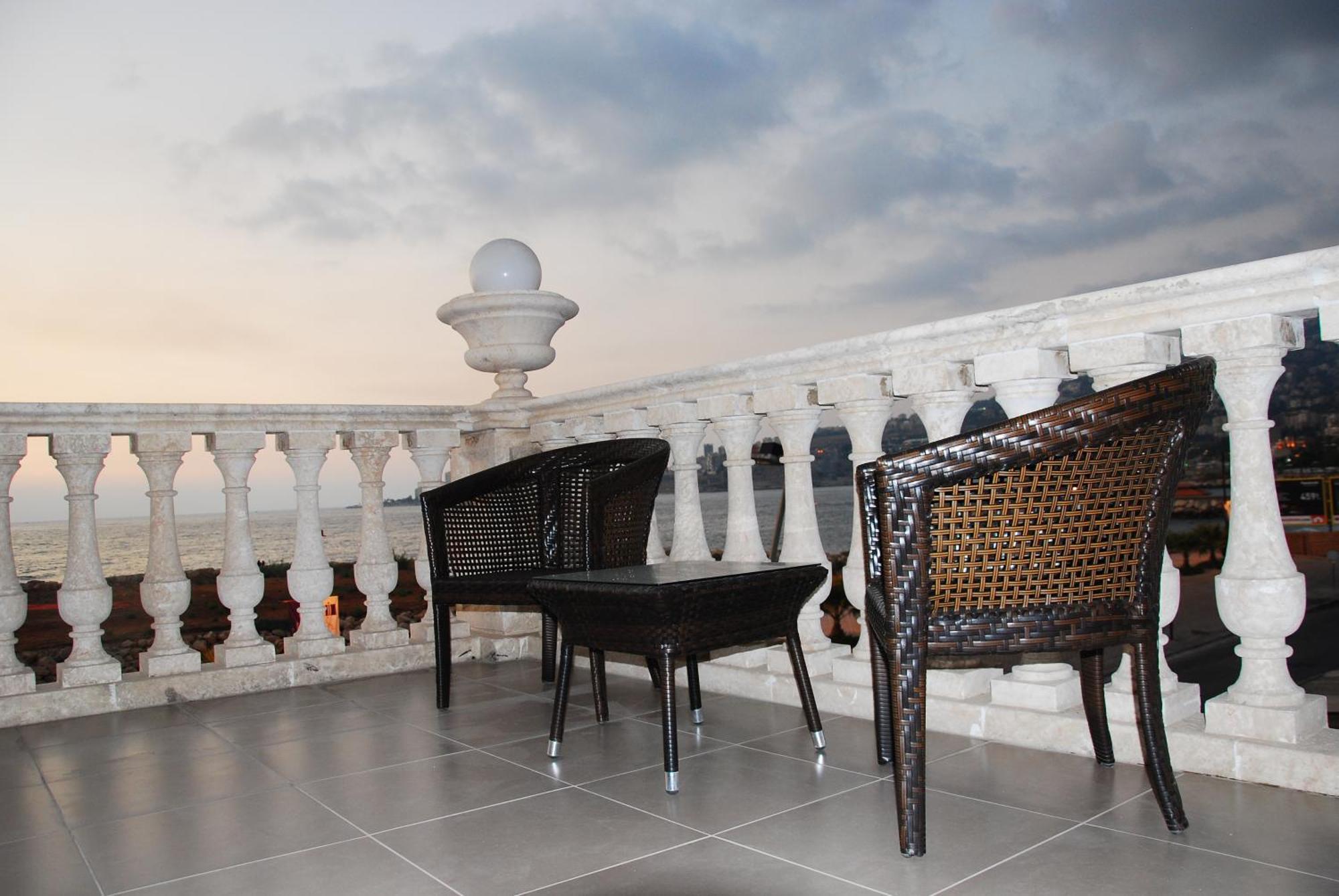Portaluna Hotel & Resort Джунія Екстер'єр фото